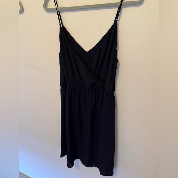 Navy Babaton mini dress. With a small tie for waist definition . Size small. - Picture 2 of 6